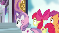 Cutie Mark Crusaders waiting for Cozy Glow S8E12