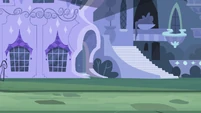 Empty Canterlot street S5E10