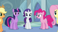 Rainbow's friends are there for her S5E5