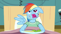 Rainbow Dash eating messily 2 S2E16