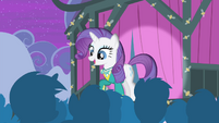 Rarity speaking to the audience S4E14