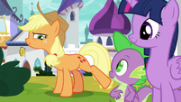 Applejack stretching her hooves S9E4