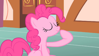 Pinkie Pie 'I zipped my mouth closed' S1E20