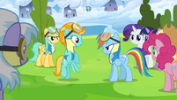 Rainbow Dash talks to Lightning Dust S3E07