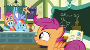 Rainbow and parents appear to cheer for Scootaloo S7E7