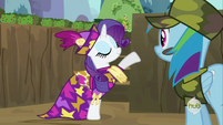 Rarity being glamorous S2E21