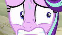 Starlight Glimmer under overwhelming pressure S6E25