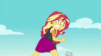 Sunset Shimmer looking behind herself EGFF