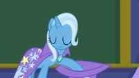 Trixie reaching into her hat S8E15