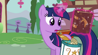 Twilight Sparkle looking for a book S2E17