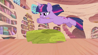 Twilight leaping over the bust S2E02