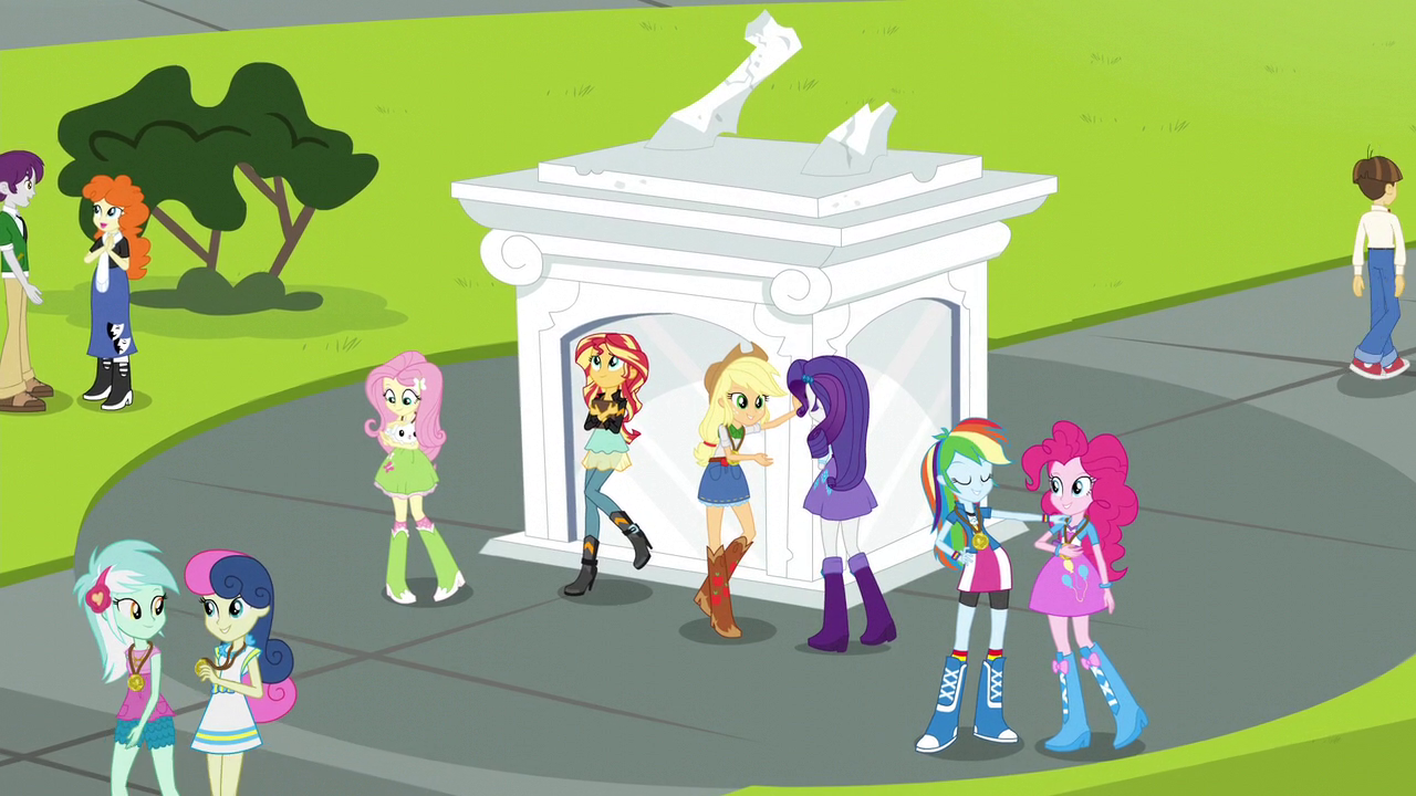 Equestria_Girls_hang_out_by_the_destroye