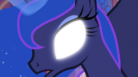 Luna with glowing eye S4E26