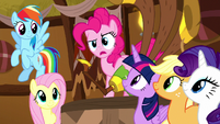Pinkie Pie confused by crowd's cheering S8E18
