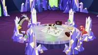 Spike, Big Mac, and Discord in the throne room S6E17