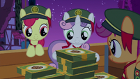 Crusaders gather their leftover cookie boxes S6E15