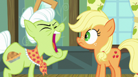 Granny Smith frustrated "it's suppertime, girl!" S6E23