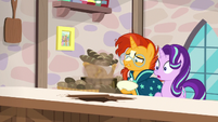 Loaf of bread falls through bakery counter S8E8