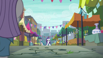 Rarity "what do you think about..." S6E3