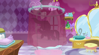 Rarity whips her mane in the shower S7E19