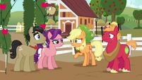 Applejack "you just can't see Granny right now" S6E23