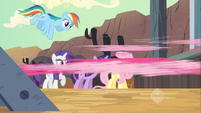 Pinkie Pie darting out of the train S2E14