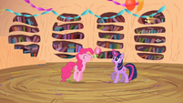 Twilight teleports Pinkie inside S2E10