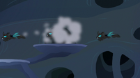 Changelings fly through third puff of smoke S6E26