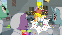 Beach ball bursts under Cheese Sandwich S9E14