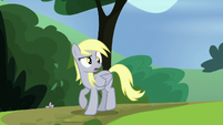 Derpy looking perplexed S7E4