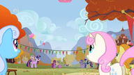 Every pony watches Pinkie Pie float away S1E13