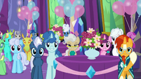 Ponies and changelings in dining hall right side S7E1