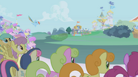 Rainbow Dash begins her Super Speed Strut S1E03