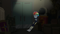 Rainbow Dash sits on a cardboard box EGS2