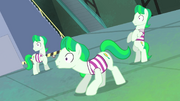 The henchponies frozen S4E06.png