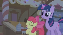 Apple Bloom "you know what I think?" S1E09