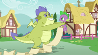 Sludge holding Spike like a father S8E24