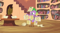 Spike holding up letters S2E13