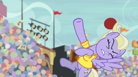 Buckball whizzes by Sweet Buzz's head S9E6