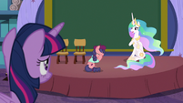 Celestia looks at Twilight; Raspberry Beret cries S8E7