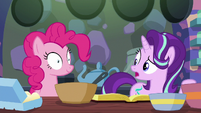 Starlight Glimmer to Pinkie --the baking-- S6E21