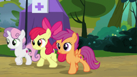Cutie Mark Crusaders walking back to camp S7E21