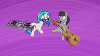 DJ Pon-3 and Octavia freeze in midair S5E9