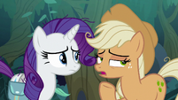 Fake Applejack thinks of yet another lie S8E13