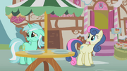 Lyra Heartstrings crying S1E10