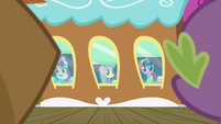 Pinkie, Fluttershy, and Twilight waving goodbye S6E17