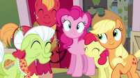 Pinkie Pie and Apple family -road trip!- S4E09