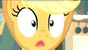 S04E17 Przerażona Applejack