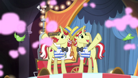 Flim and Flam teleports back on stage S4E20