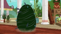 Mistmane trapped in a cocoon of thorny vines S7E16.png (883 KB)